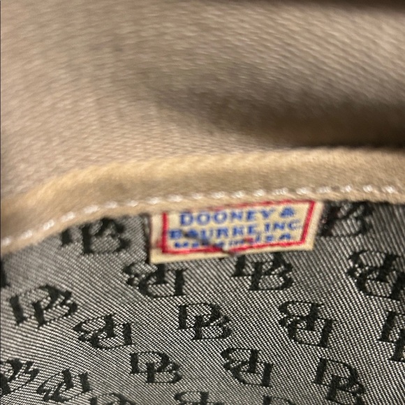 Dooney & Bourke Tan Monogram Tote Vintage 1990’s. EUC - Picture 2 of 11